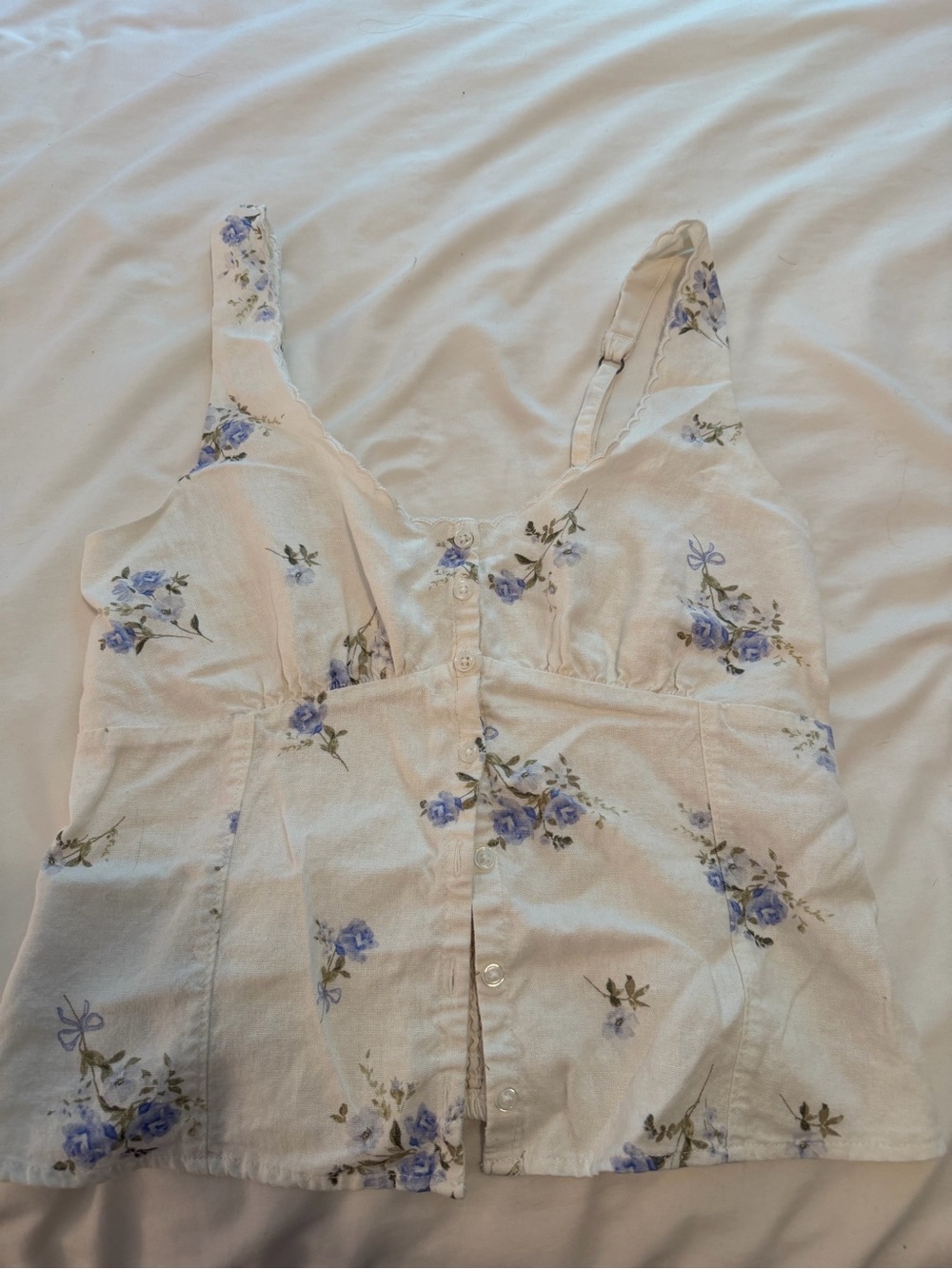 Hollister low neckline linen button up tank top in blue floral